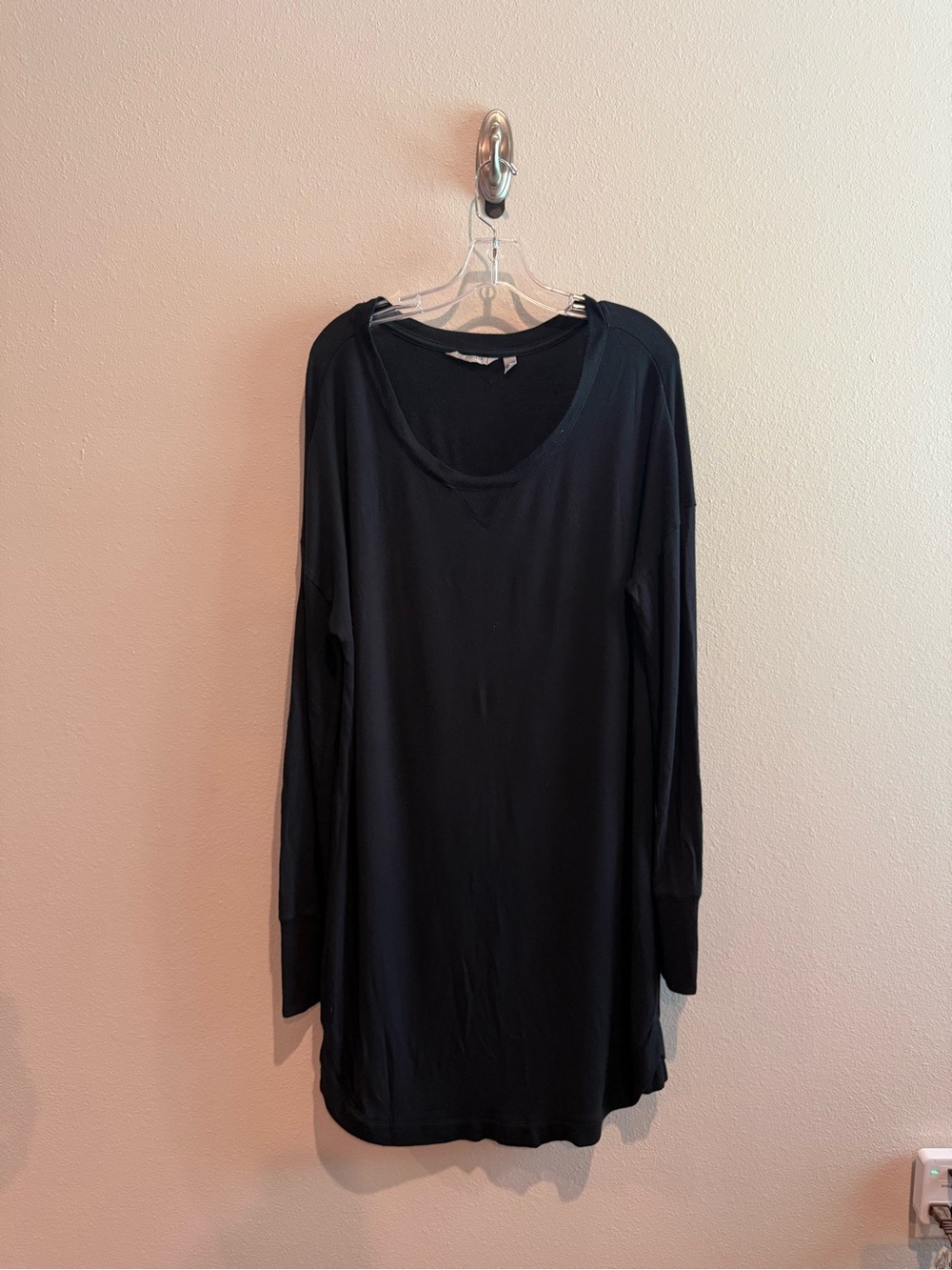 Athleta Black Long Sleeve Scoop Neck Tunic Dress
